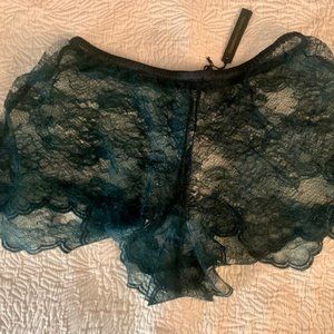 Gooseberry YOU Short Emerald - new with tags